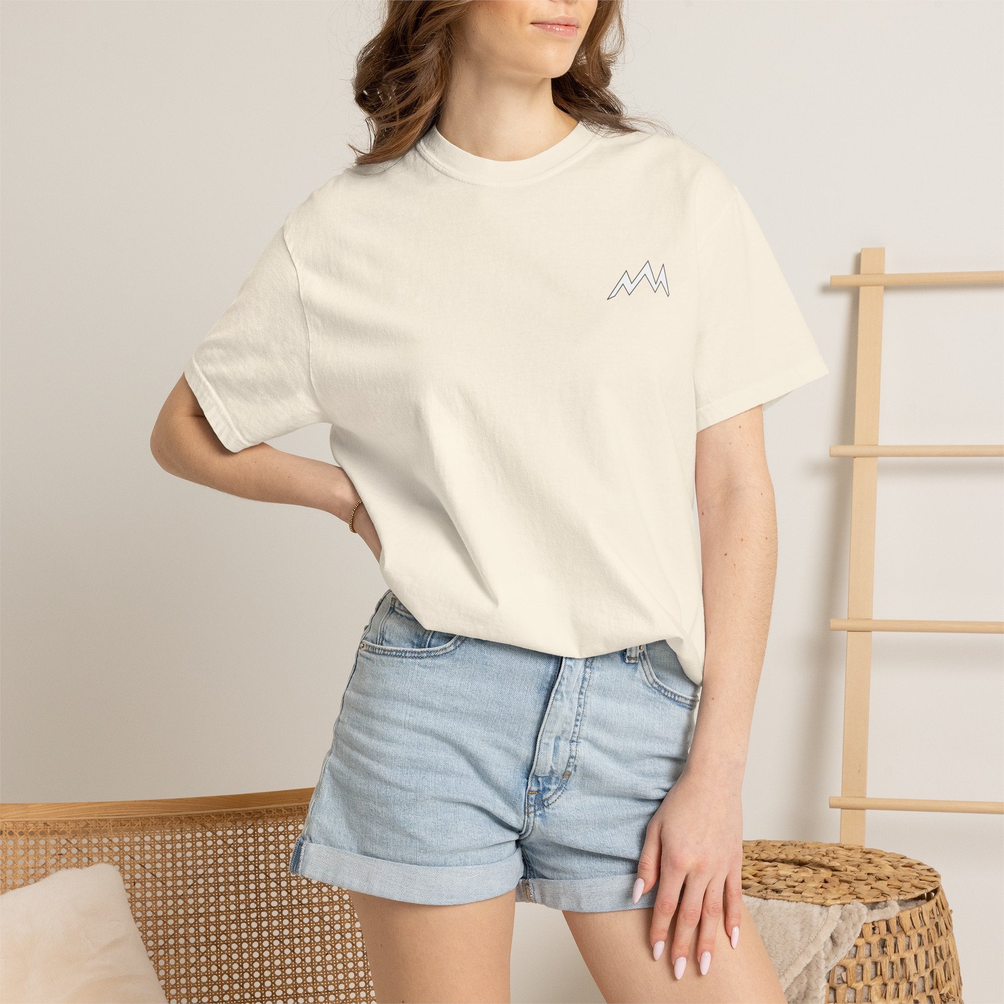 Mohon Mural Tee
