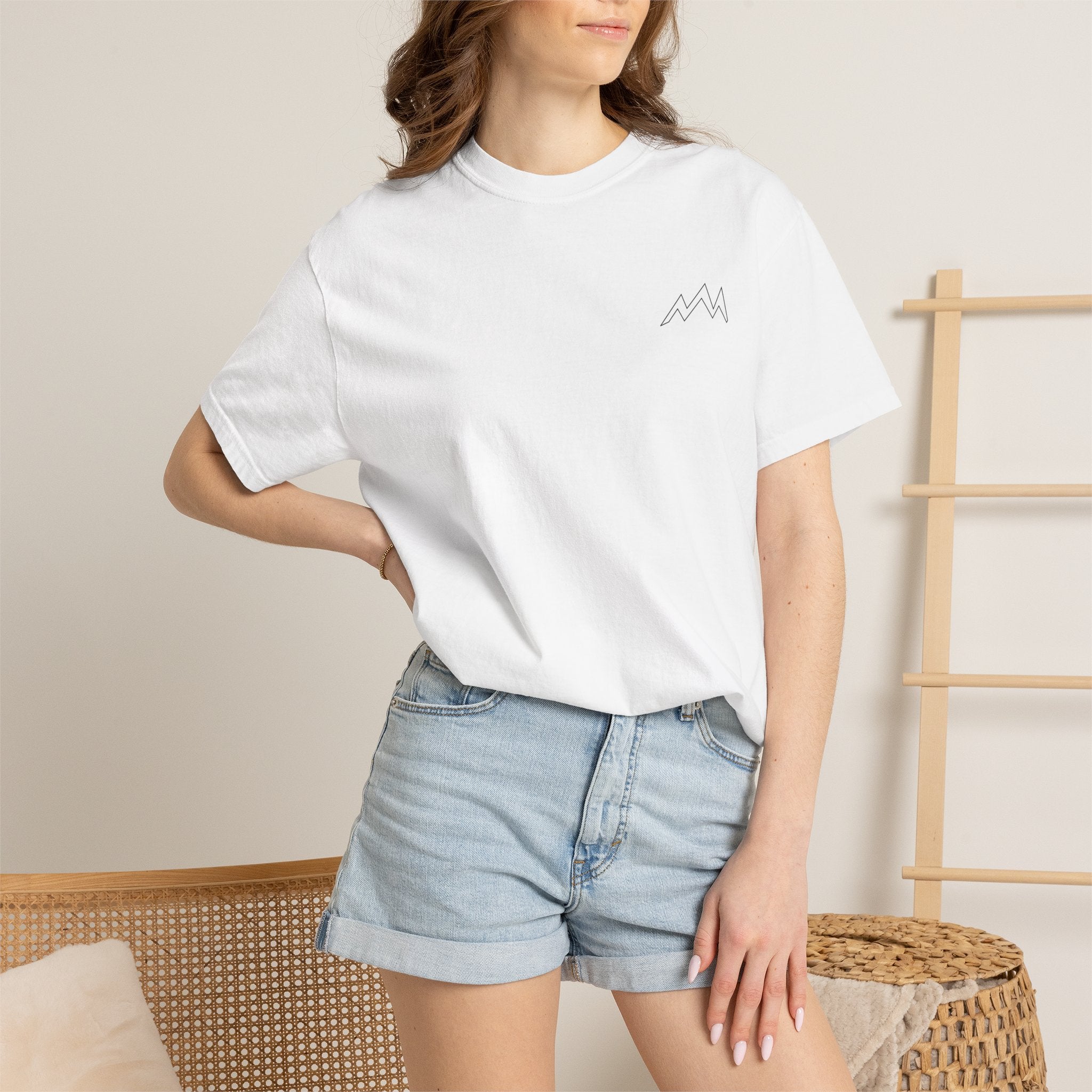 Mohon Mural Tee